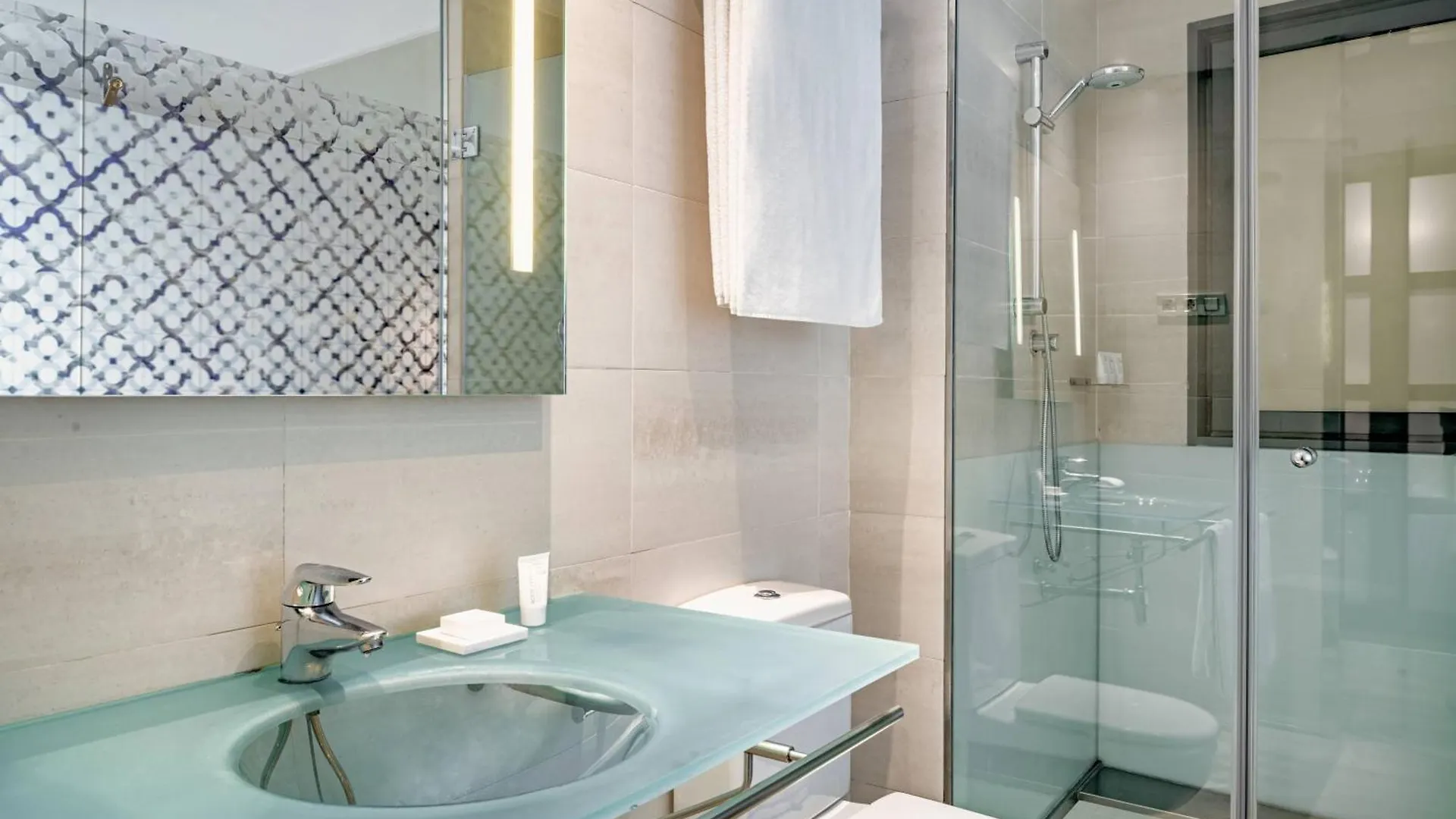 ***  Ac Hotel Irla By Marriott Barcelona Spain
